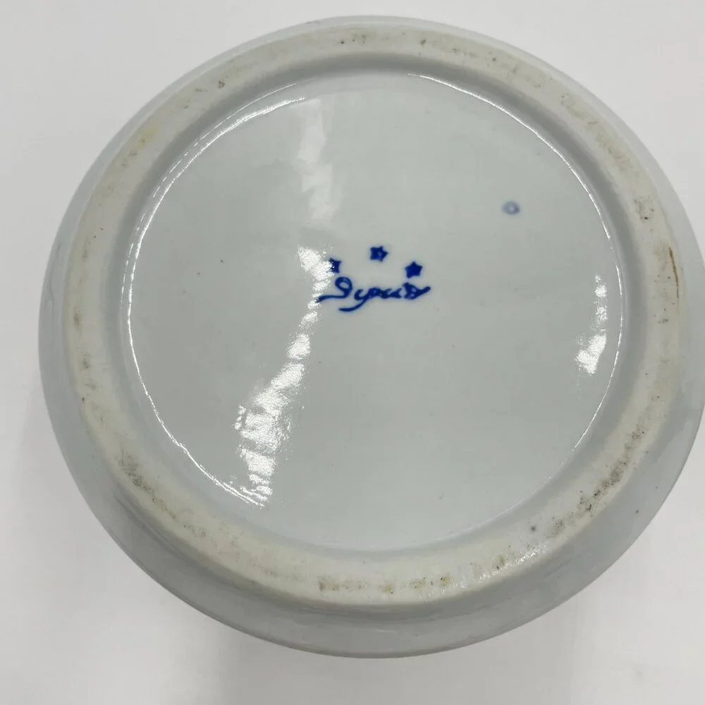 Vintage Jar‎ Small Floral Lid Keepsakes Ceramic White Blue Yellow Daisies Signed